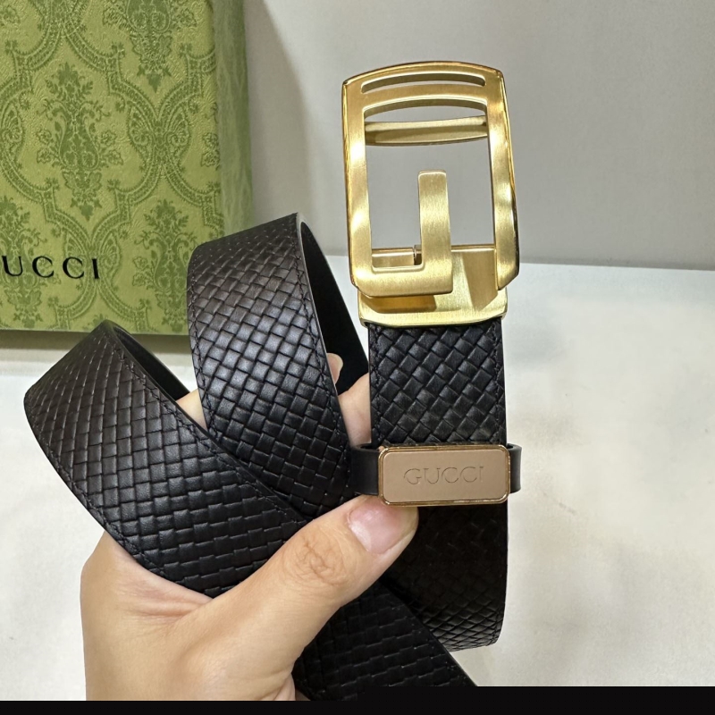 G*u*i belts